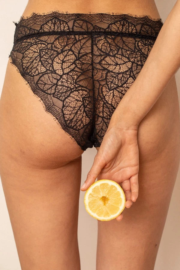 Culotte en dentelle recyclee Noire Liao