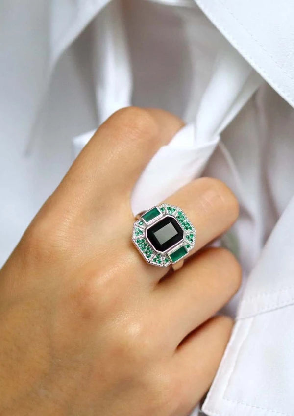 Très grande bague en argent massif 925 avec onyx - Montres & Bijoux Très grande bague en argent massif 925 avec onyx - Montres & Bijoux