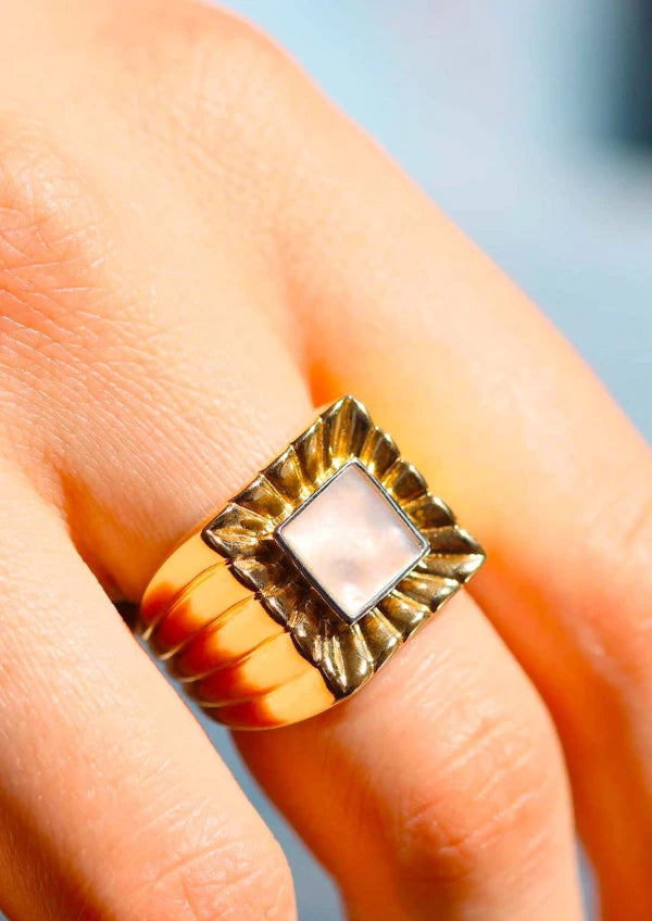 Bague plaqué or Nacre carré I Albertine