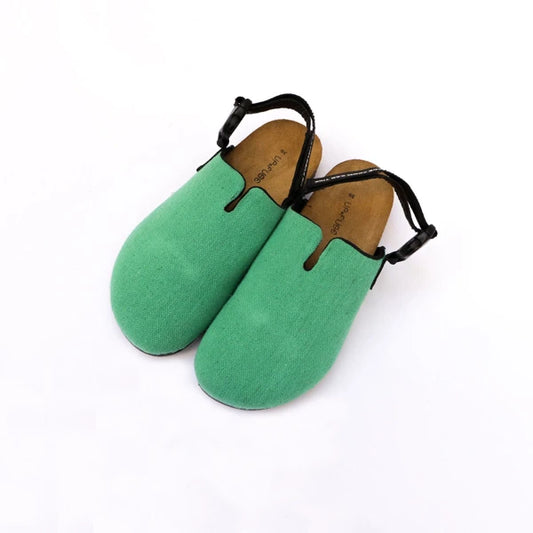 Chaussures en matières recyclées noir et vert