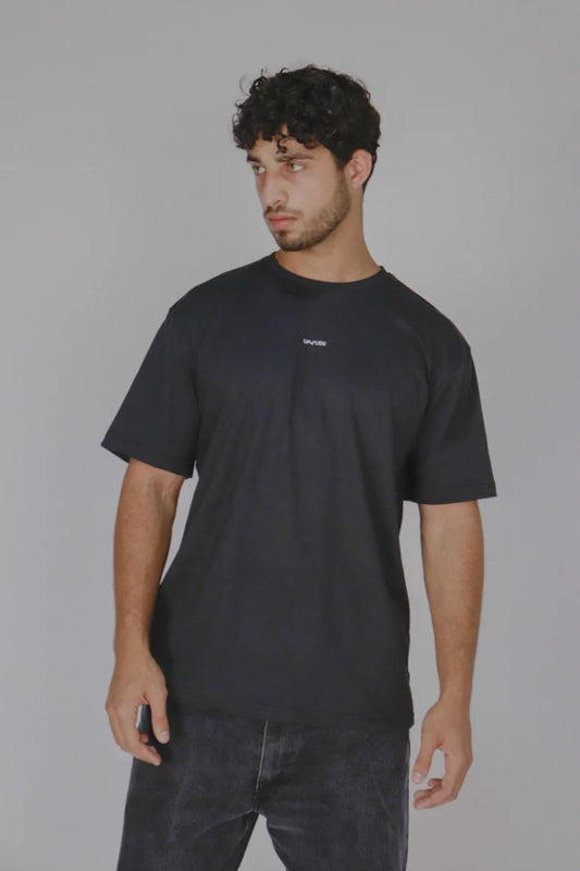 T-shirt noir en matières recyclées dos à motifs homme