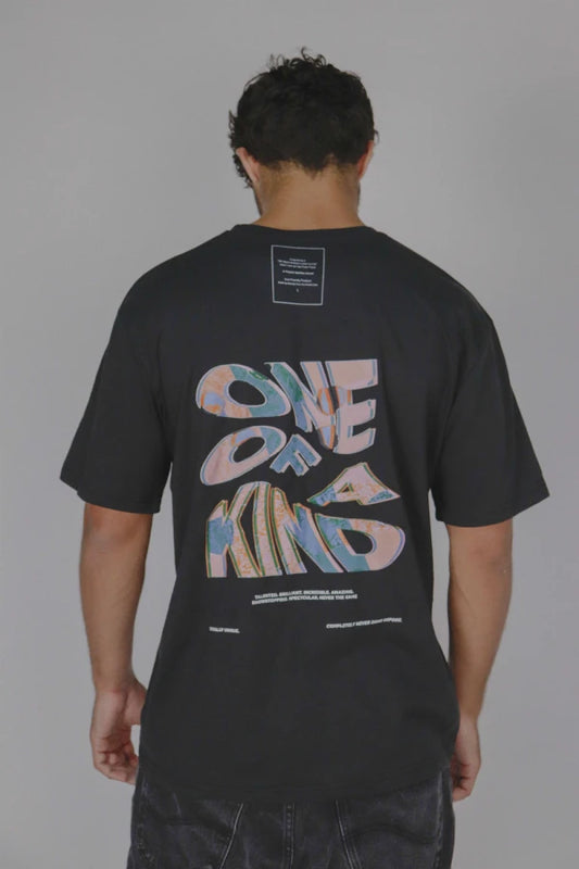 T-shirt noir en matières recyclées dos à motifs homme