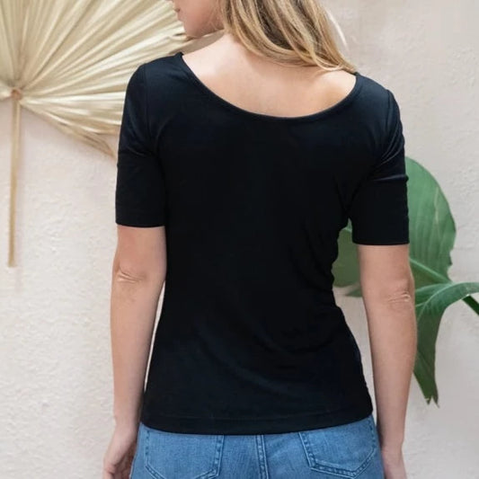 T-shirt noir à manches courtes pour femmes 