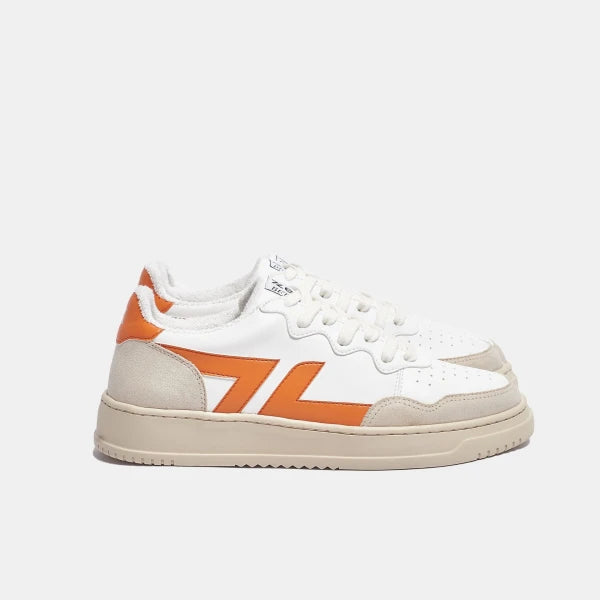 Chaussures unisexes blanches et oranges en matières recyclées