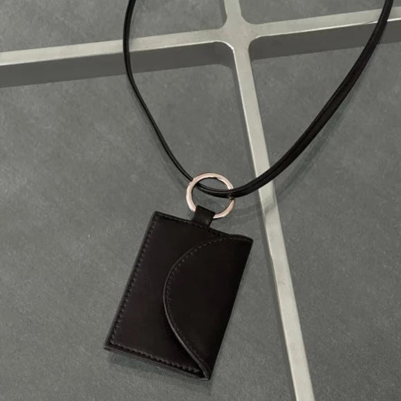 Porte-cartes Sling en cuir végan Noir