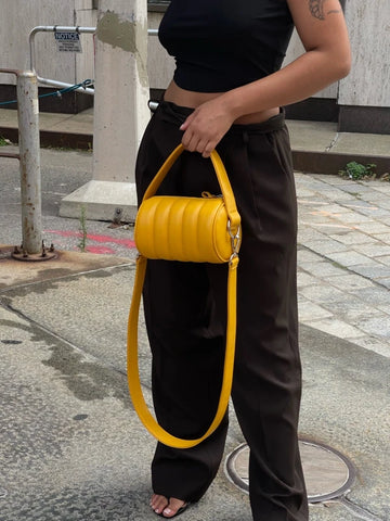 Sac Duffle Mini Matelassé en cuir vegan Jaune moutarde