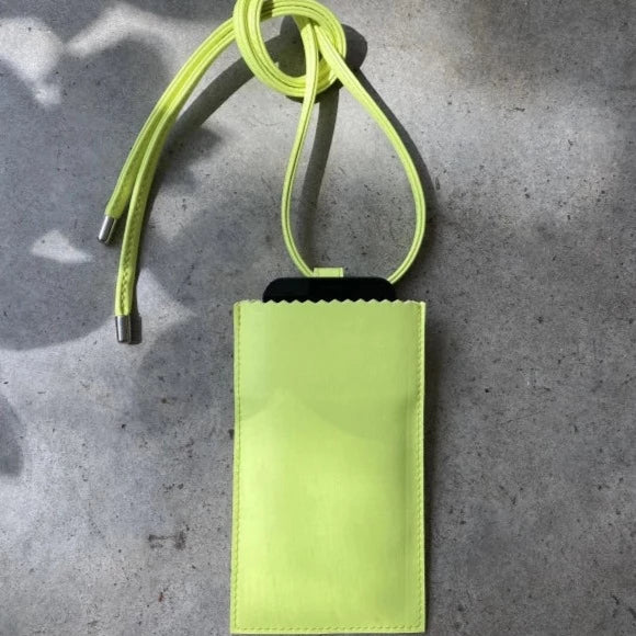 Pochette Iphone Sleeve en cuir végan Jaune fluo