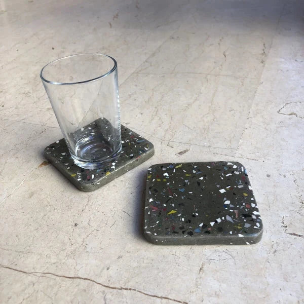 Set de 2 sous-verres en béton et plastique recyclé