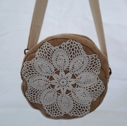 Sac rond jute et broderie