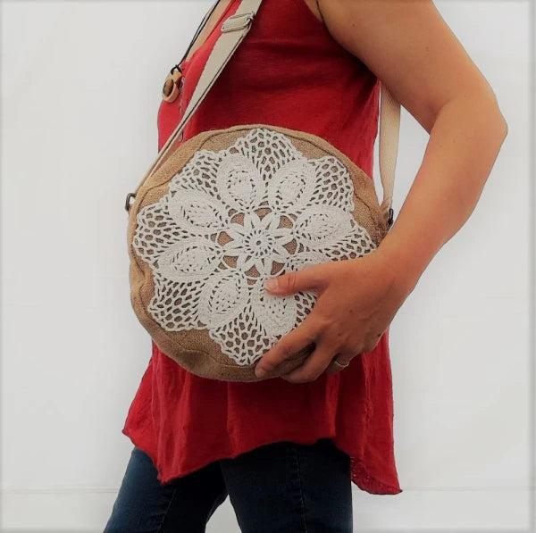 Sac rond jute et broderie
