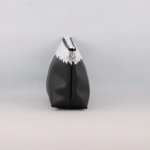 Trousse triangle en alter-cuir de raisin