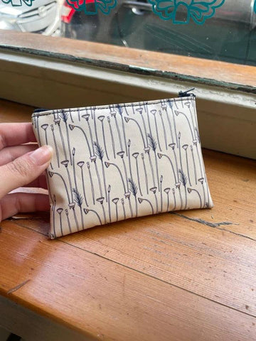 PAPYRUS Pouch