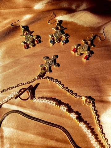 Croix d’Agadez - boucles d’oreilles rose framboise