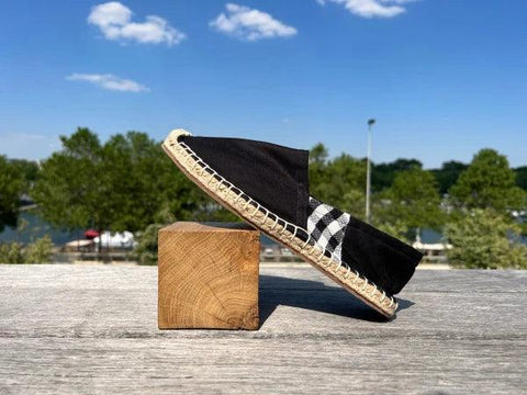 Les espadrilles Krama Noires