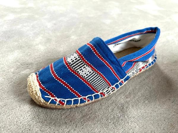 Les espadrilles Ratanakiri Bleu Roi