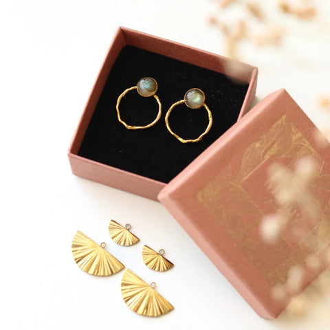 1. Coffret boucles Pampilles interchangeables