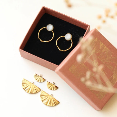 1. Coffret boucles Pampilles interchangeables