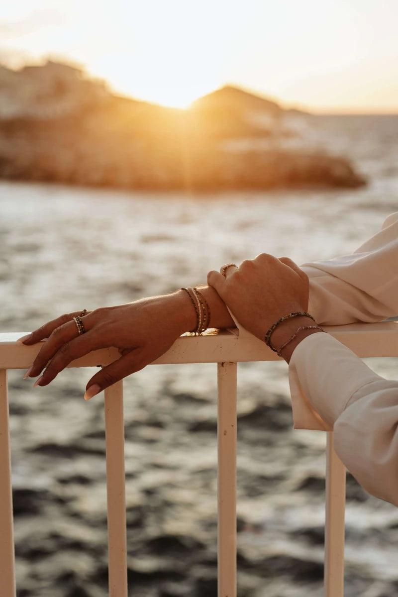 Bracelets Tiny Stones - Happiness 🦋