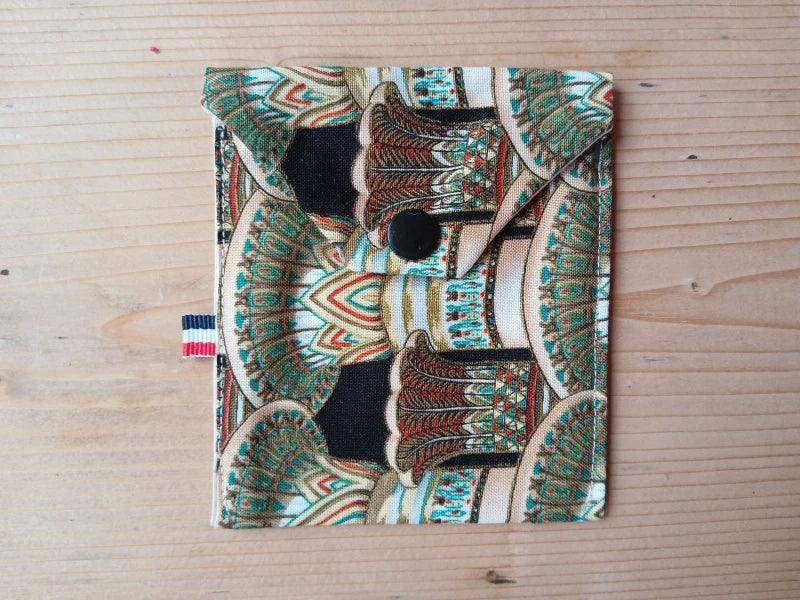 Petite Pochette Pression Upcyclée - Éco-Responsable et Solidaire