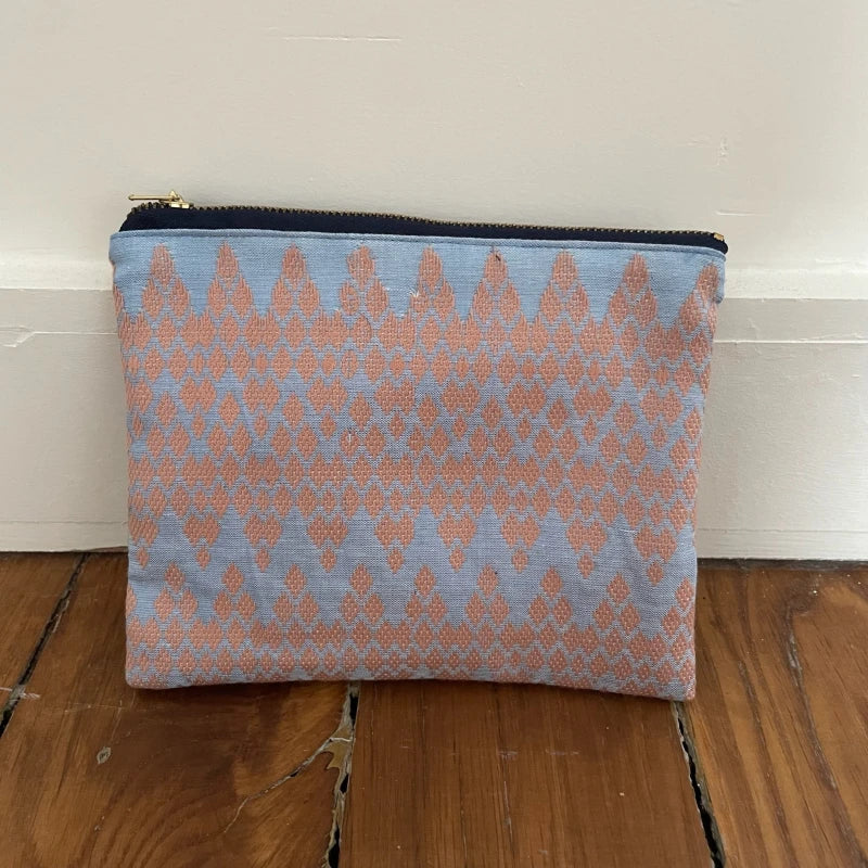 Pochette Kachin bleu et rose