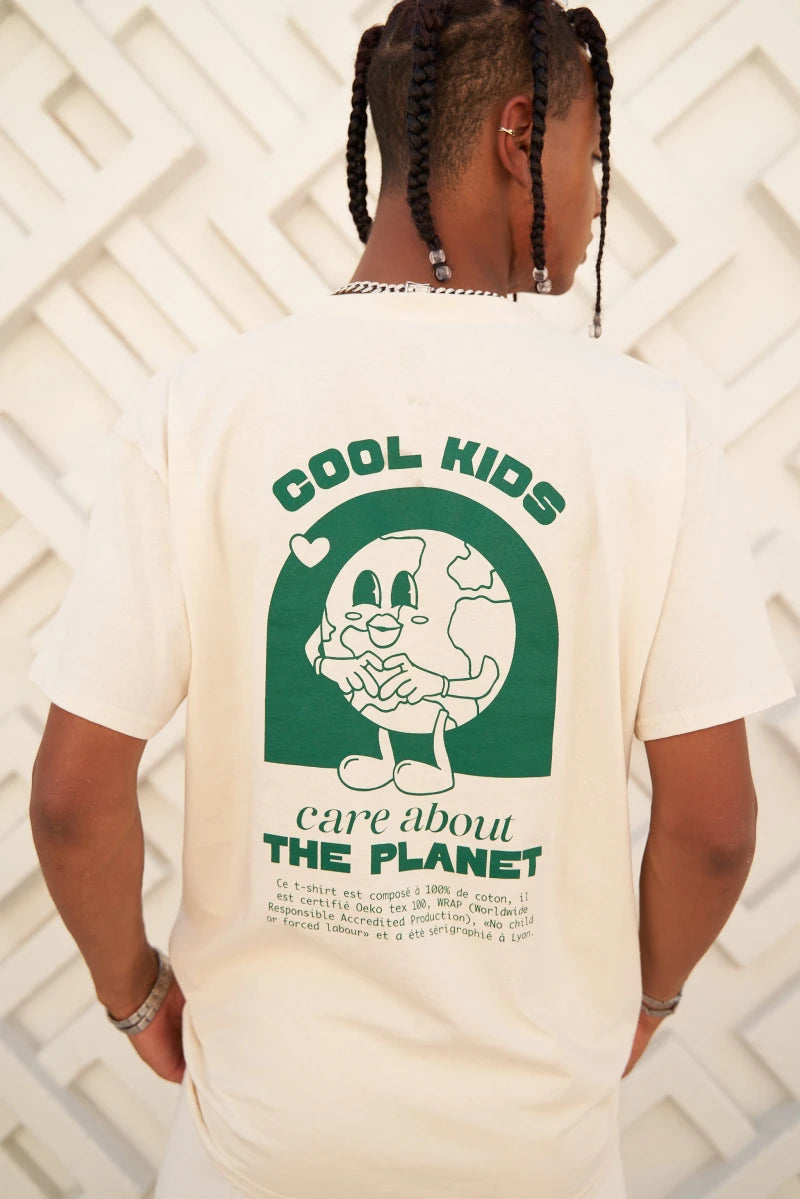 T-shirt écru "Cool kids care about the planet"