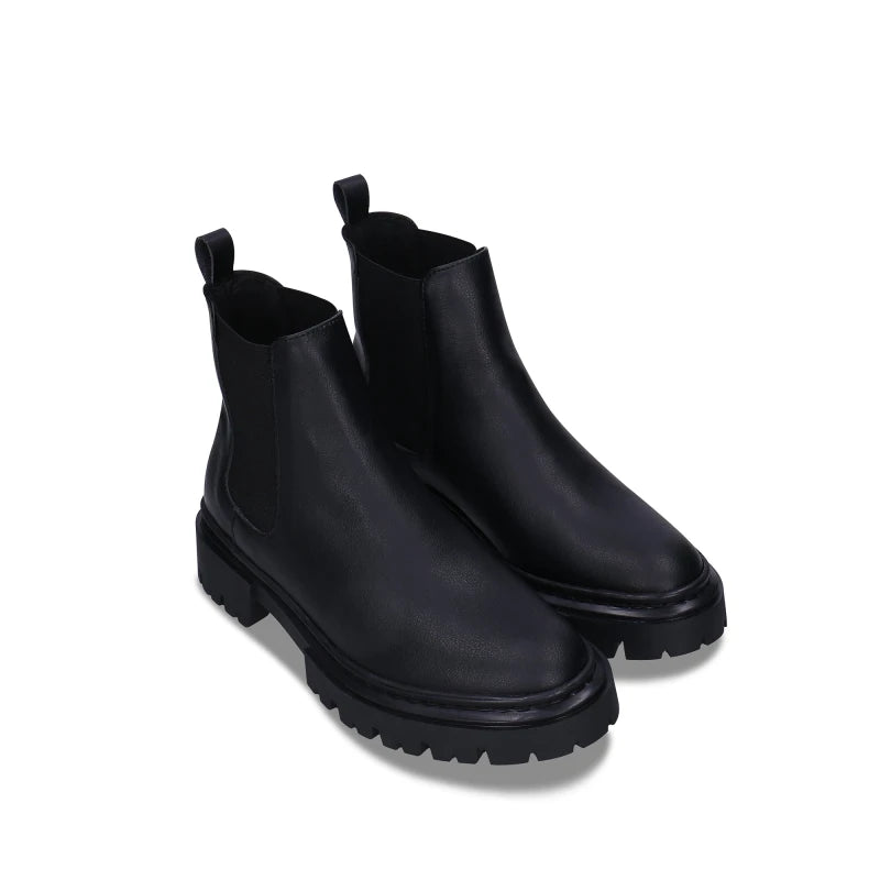 Double the Style: Molly Boots in Black & Brown