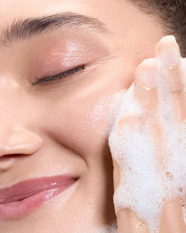 4-in-1 cleansing powder · Acne-prone skin