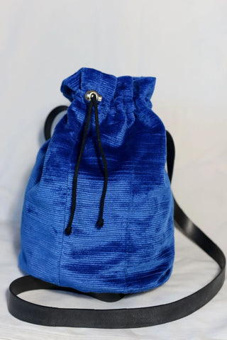 SHADE - Sac bandoulière bleu lumineux doublé