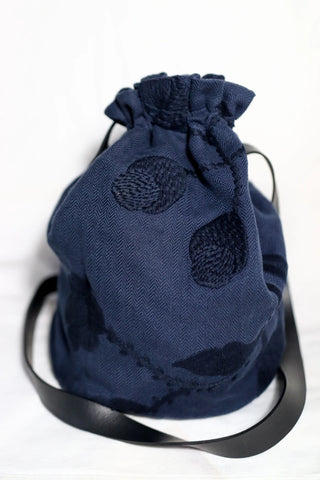 SAHDE - Sac à bandoulière bleu brodé