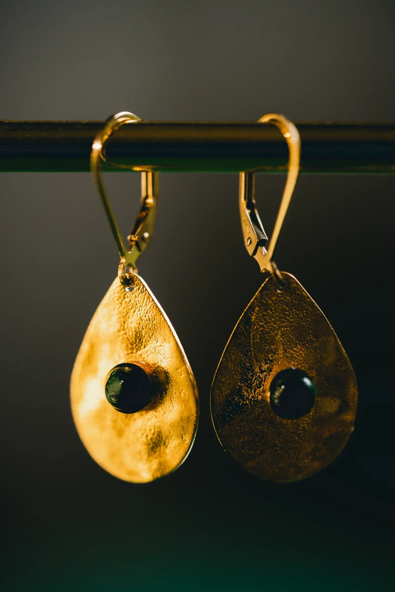 Boucles d'oreilles goutte martelé orient