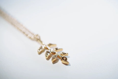 Collier feuille