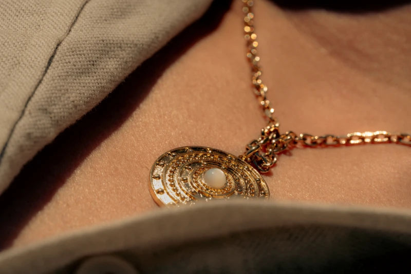 Collier long talisman