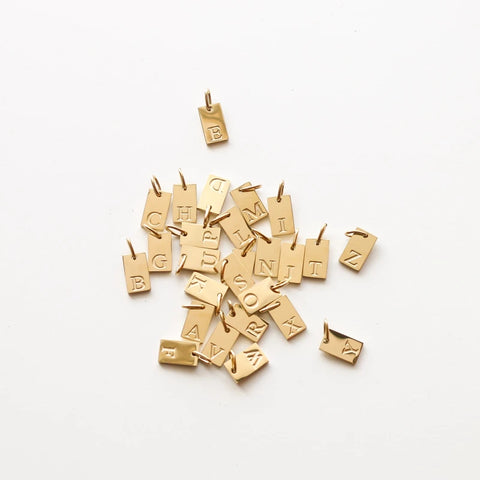 Pendentif charm’s Plaque lettre