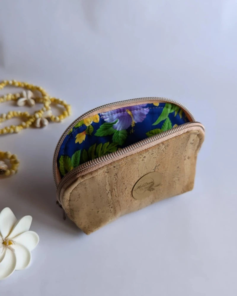 Trousse en liège et tissu polynésien