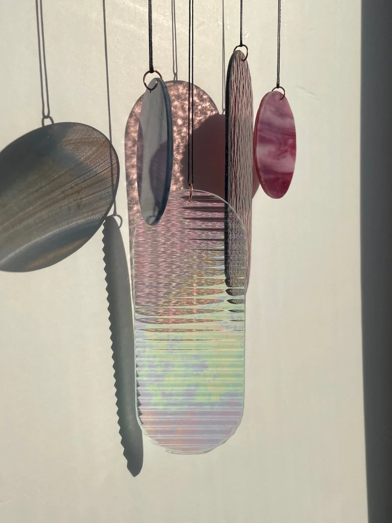 Rosa irisierender Wandbehang im Art Déco Stil