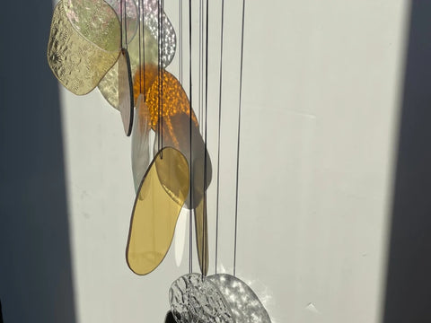 Gelb & orange organisch geformte Wandkunst mit antikem Spiegel