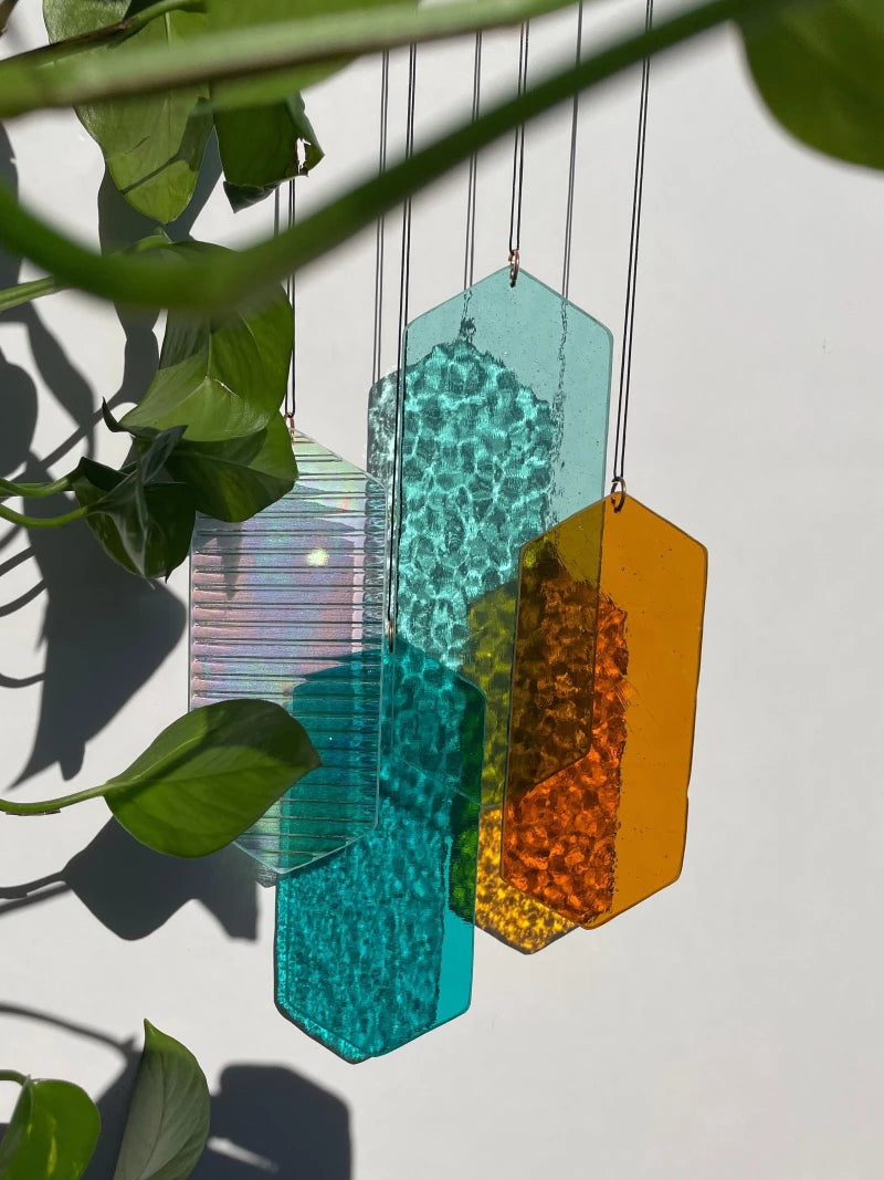 Mobile mit geometrischem Glas