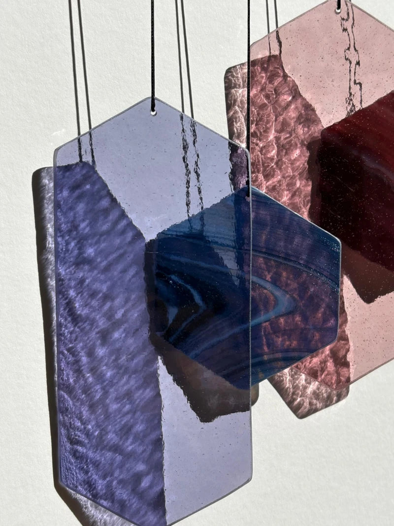 Geometrische Formen Sonnenfänger, eckige Glas Deko in lila und pink