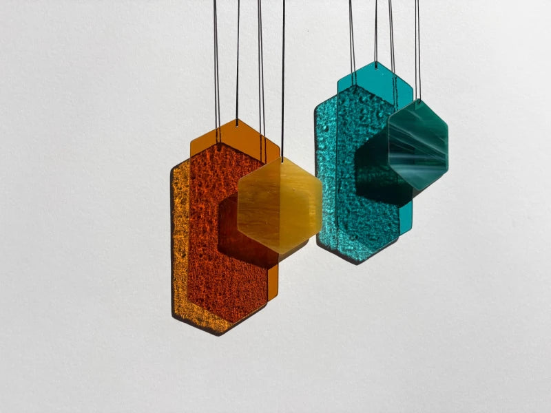 Geometrische Formen Sonnenfänger, eckige minimalistische Glas Deko in orange und grün
