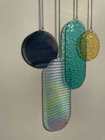 Irisierender Wandbehang im Art Déco Stil