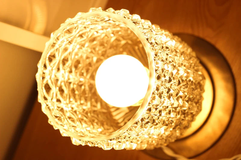 Lampe a poser - Céleste - Globe en verre Vintage ciselé et Base en laiton