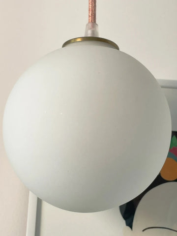 Suspension ou Baladeuse - Louna - Globe en verre Opaline