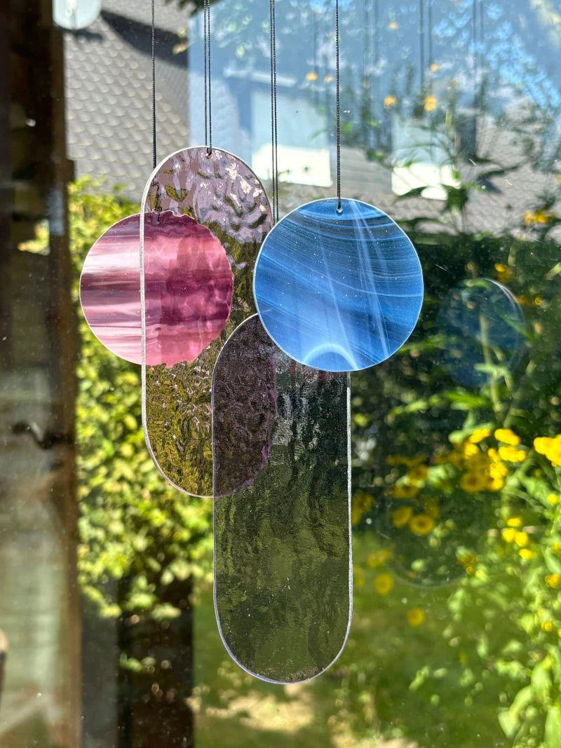 Lila und rosa Wandbehang im Art Déco Stil