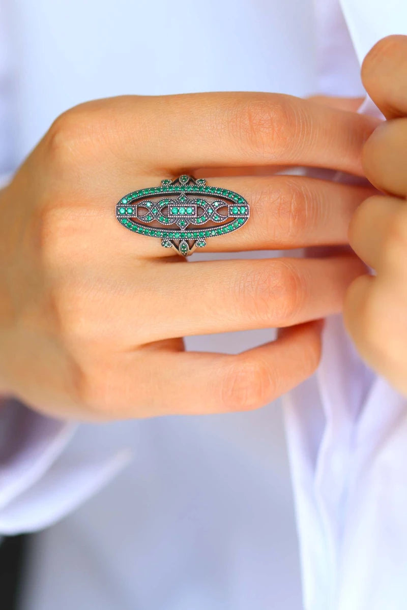 Hortense: Bague marquise argent verte