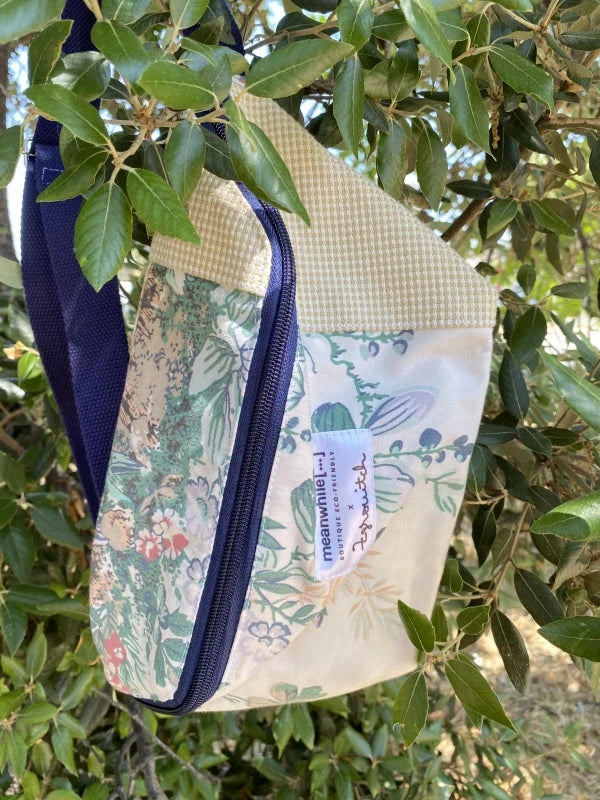 Sac banane upcyclé tissu oiseau - Meanwhile Boutique x Zgrouitch (édition limitée)