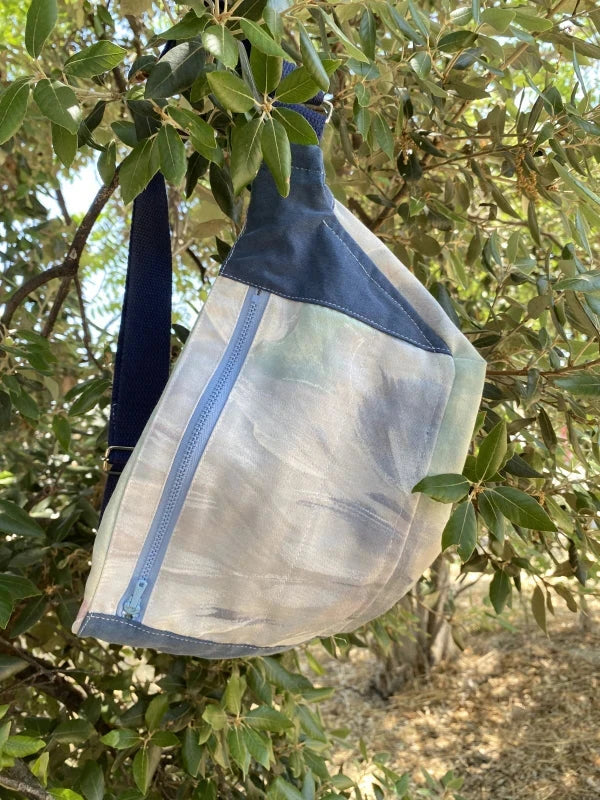 Sac banane upcyclé tissu aquarelle - Meanwhile Boutique x Zgrouitch (édition limitée)