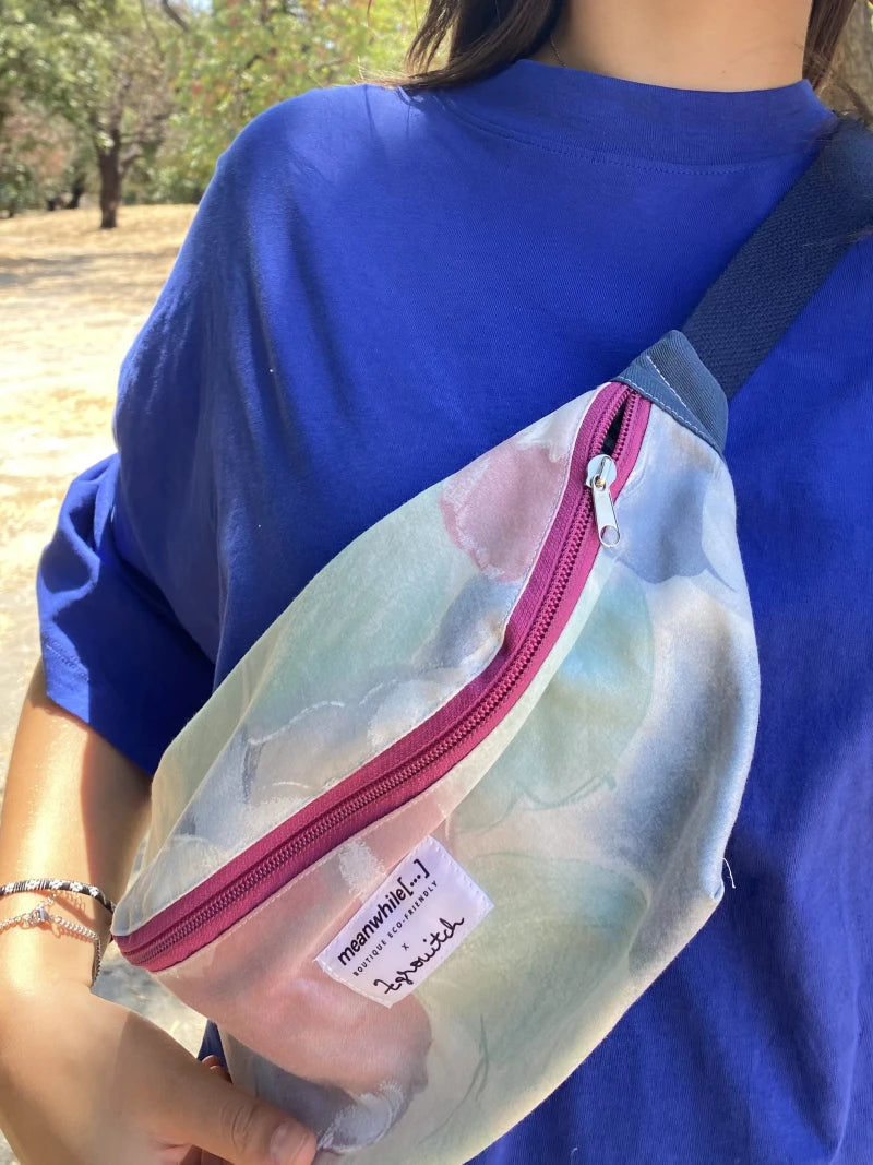 Sac banane upcyclé tissu aquarelle - Meanwhile Boutique x Zgrouitch (édition limitée)