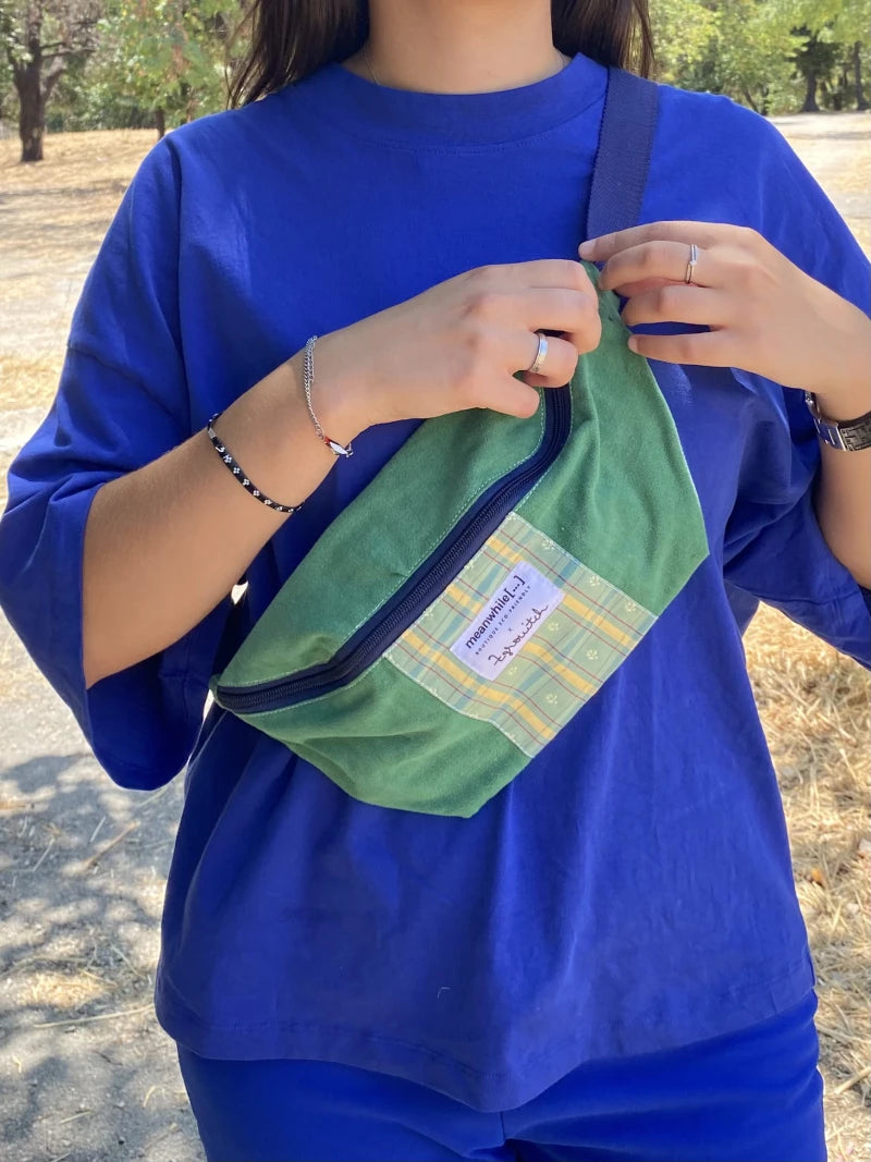 Sac banane upcyclé tissu vert - Meanwhile Boutique x Zgrouitch (édition limitée)