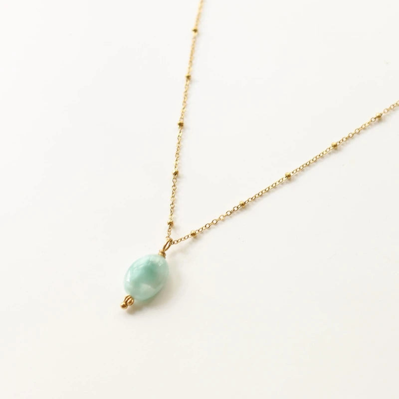 Collier fin Angélite