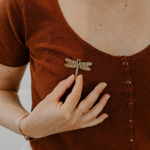 Broche laiton doré - Libellule